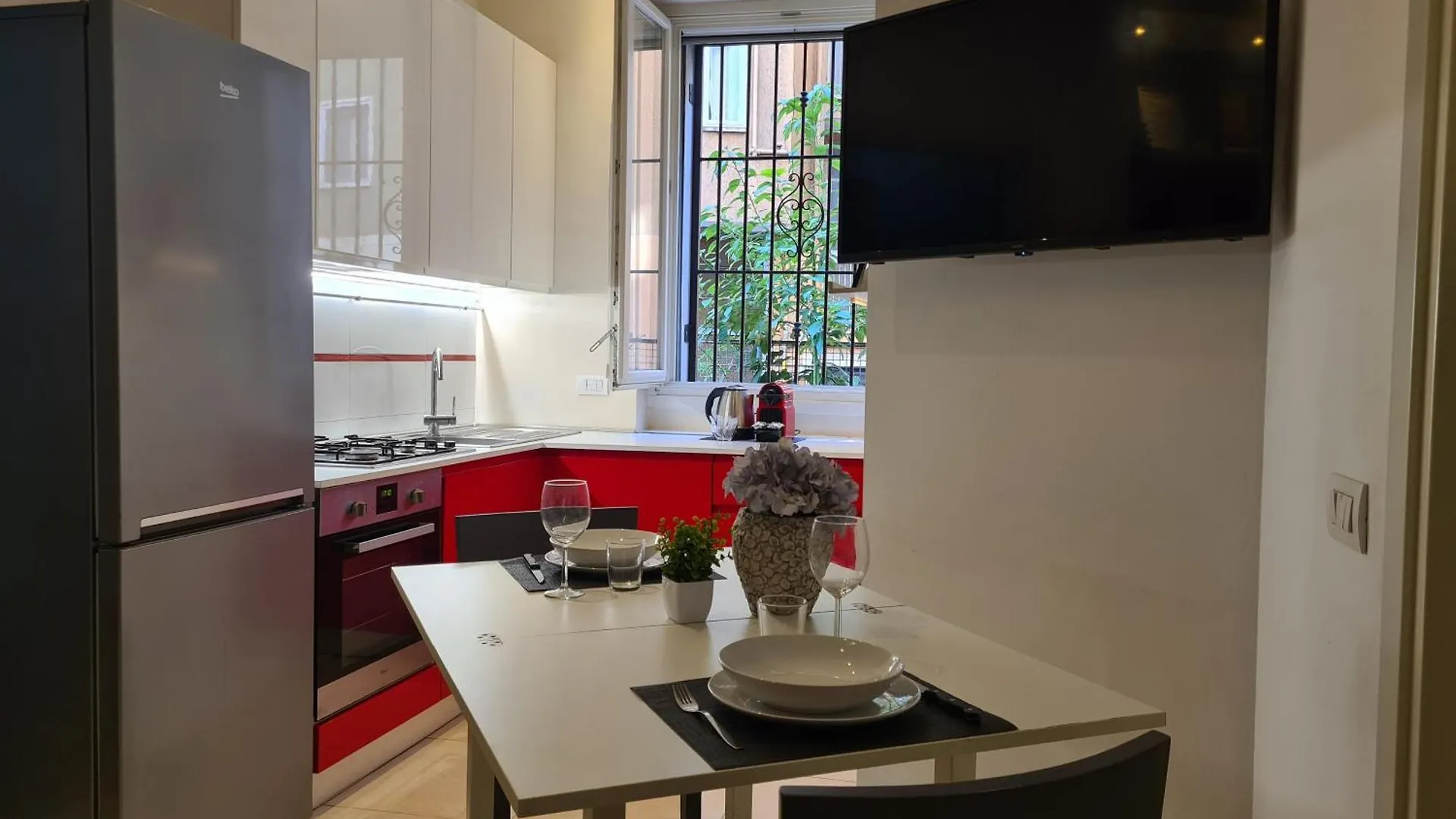 Red Ripa Boutique Daire Milano